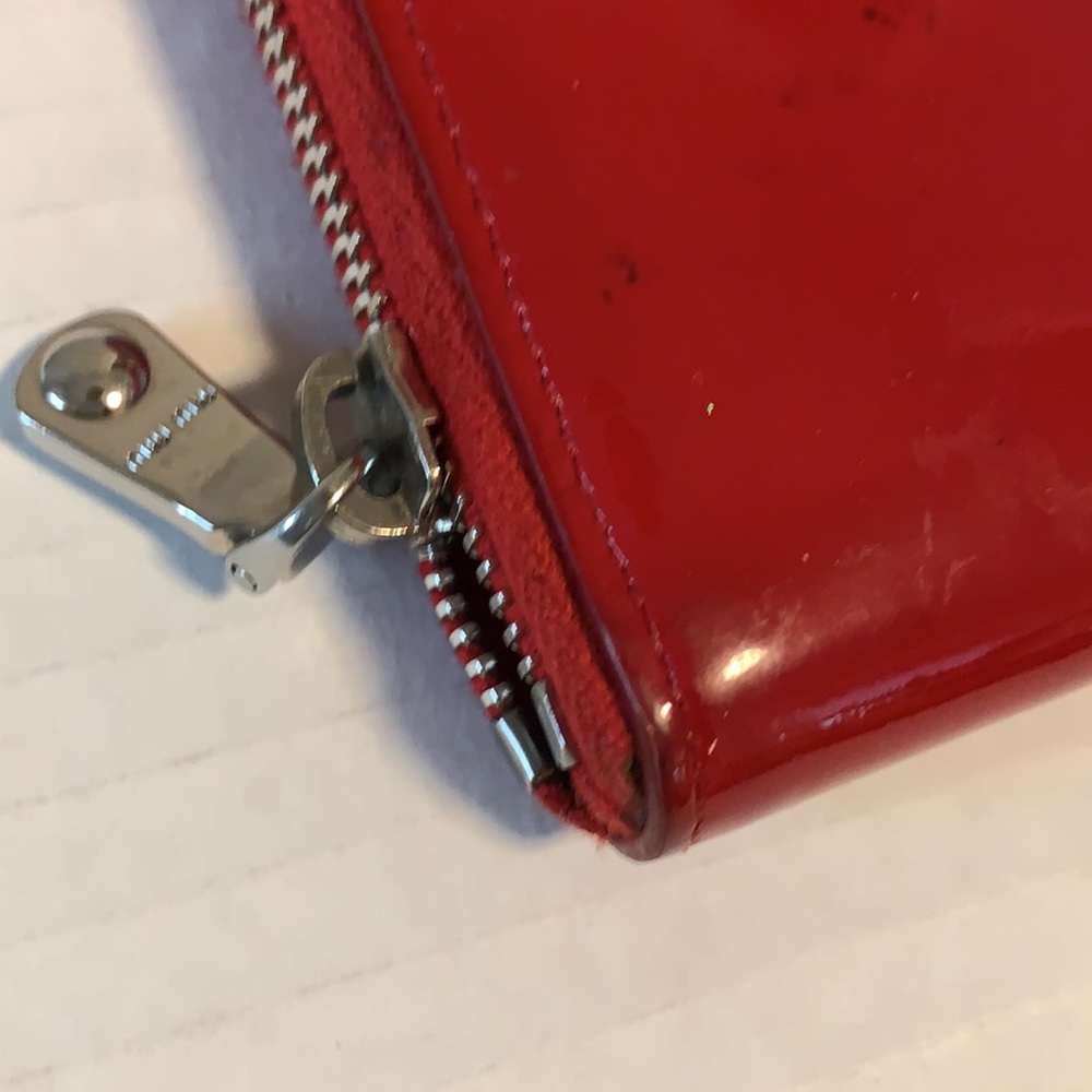 Preowned Miu Miu Red Patent Leather Crystal Wallet - image 4